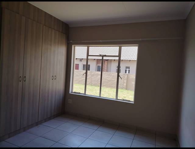 3 BEDROOM TOWNHOUSE FOR SALE IN WATERKLOOF AH
